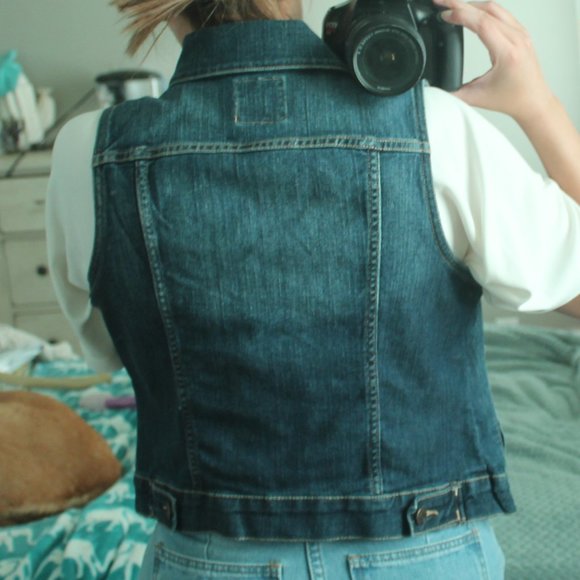 Old Navy Button Up Jean Vest - Picture 5 of 5